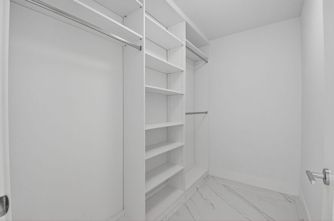 For Sale: $3,788,500 (4 beds, 4 baths, 3428 Square Feet)