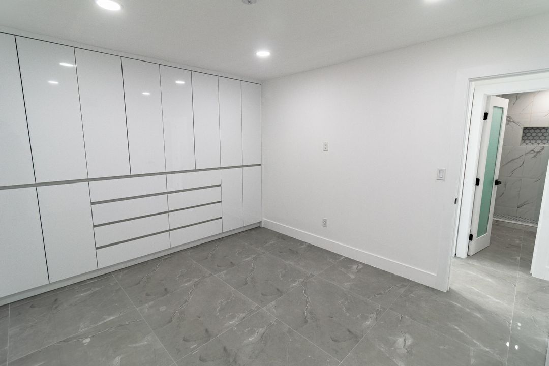 Под контрактом: $995,000 (5 спален, 3 ванн, 2382 Квадратных фут)