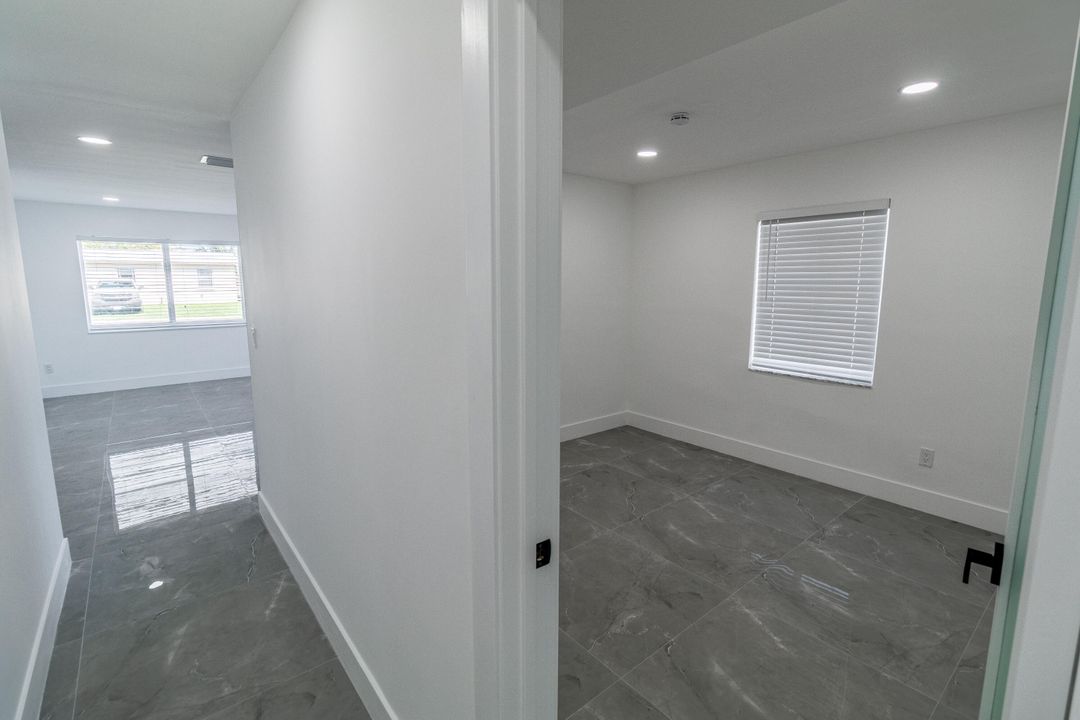 Под контрактом: $995,000 (5 спален, 3 ванн, 2382 Квадратных фут)