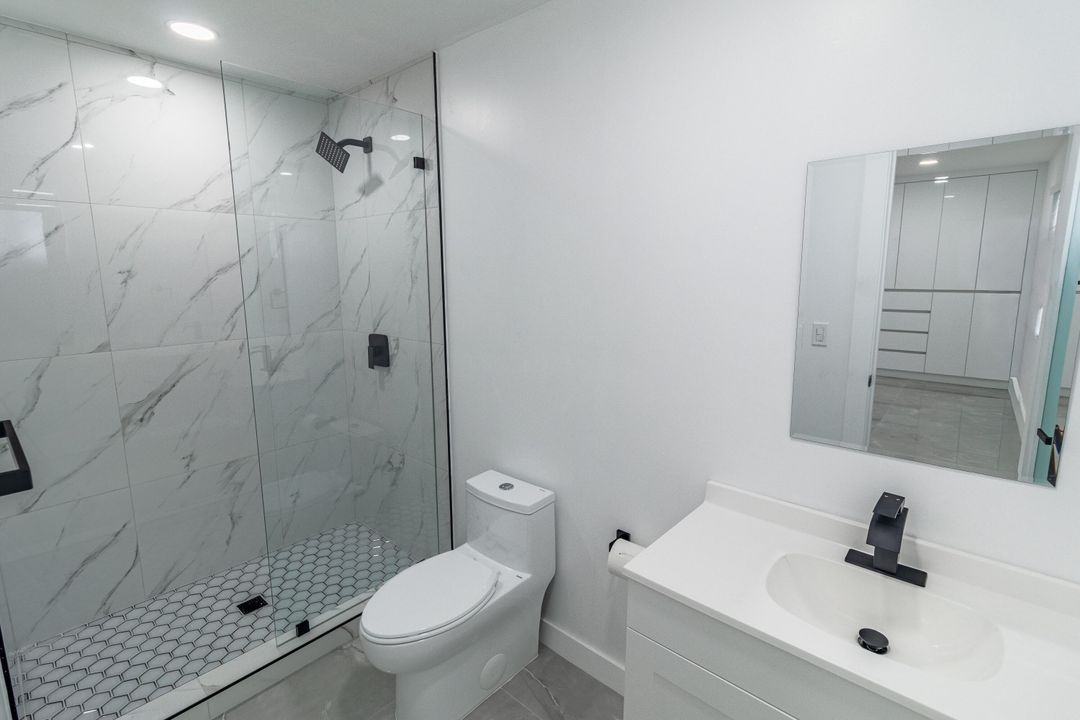 Под контрактом: $995,000 (5 спален, 3 ванн, 2382 Квадратных фут)