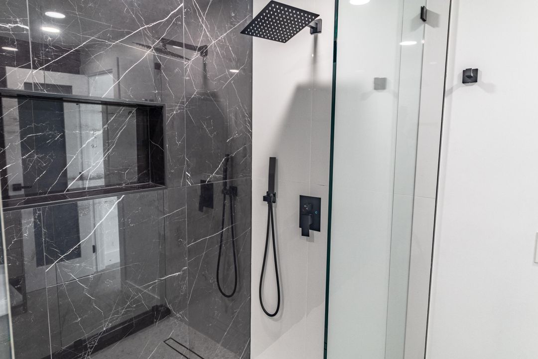 Под контрактом: $995,000 (5 спален, 3 ванн, 2382 Квадратных фут)