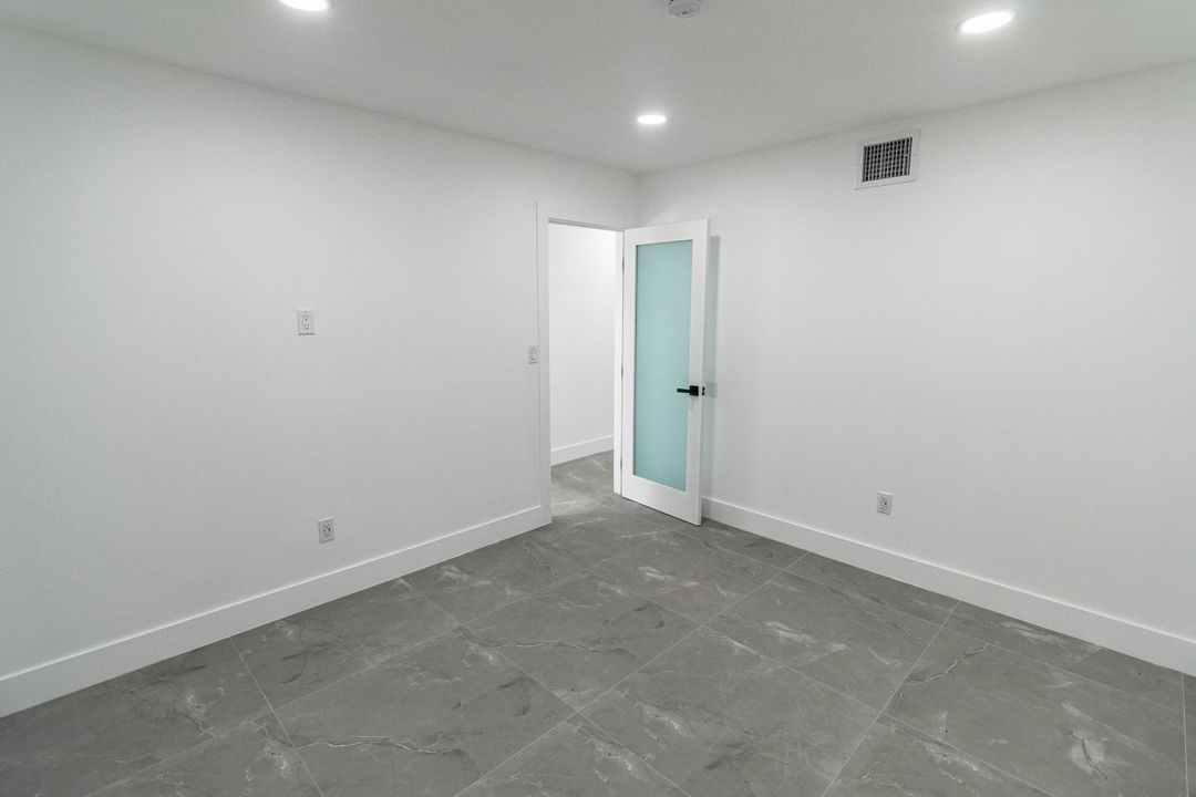 Под контрактом: $995,000 (5 спален, 3 ванн, 2382 Квадратных фут)