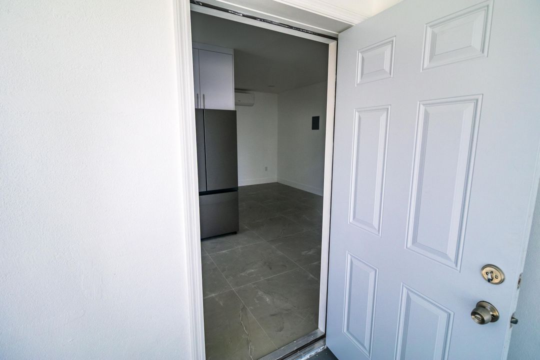 Под контрактом: $995,000 (5 спален, 3 ванн, 2382 Квадратных фут)