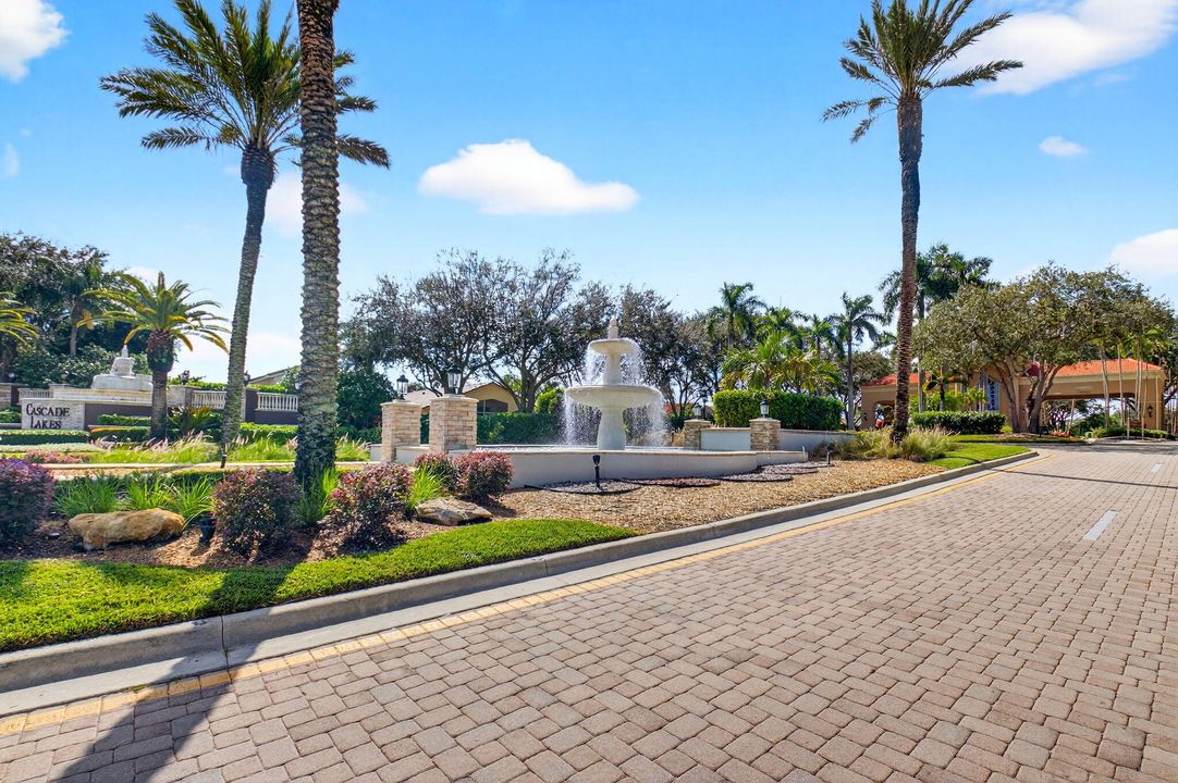 Active With Contract: $575,000 (3 beds, 2 baths, 2331 Square Feet)