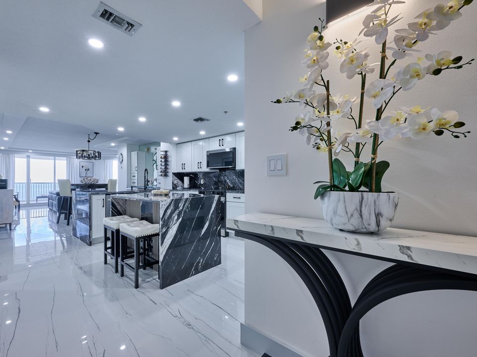 For Rent: $5,500 (3 beds, 2 baths, 1549 Square Feet)