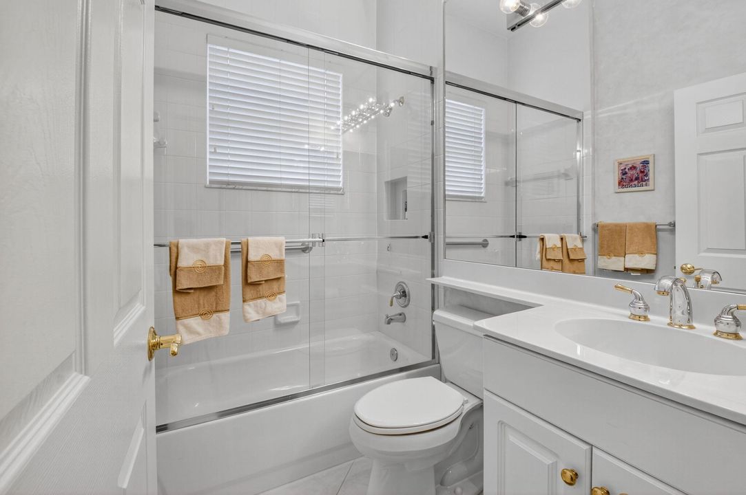 Active With Contract: $575,000 (3 beds, 2 baths, 2331 Square Feet)