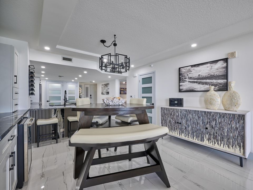 For Rent: $5,500 (3 beds, 2 baths, 1549 Square Feet)