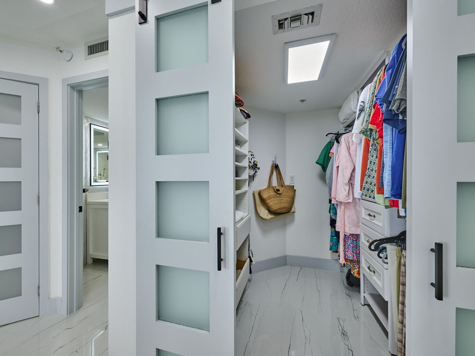 For Rent: $5,500 (3 beds, 2 baths, 1549 Square Feet)