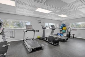 For Rent: $2,400 (2 beds, 2 baths, 1000 Square Feet)