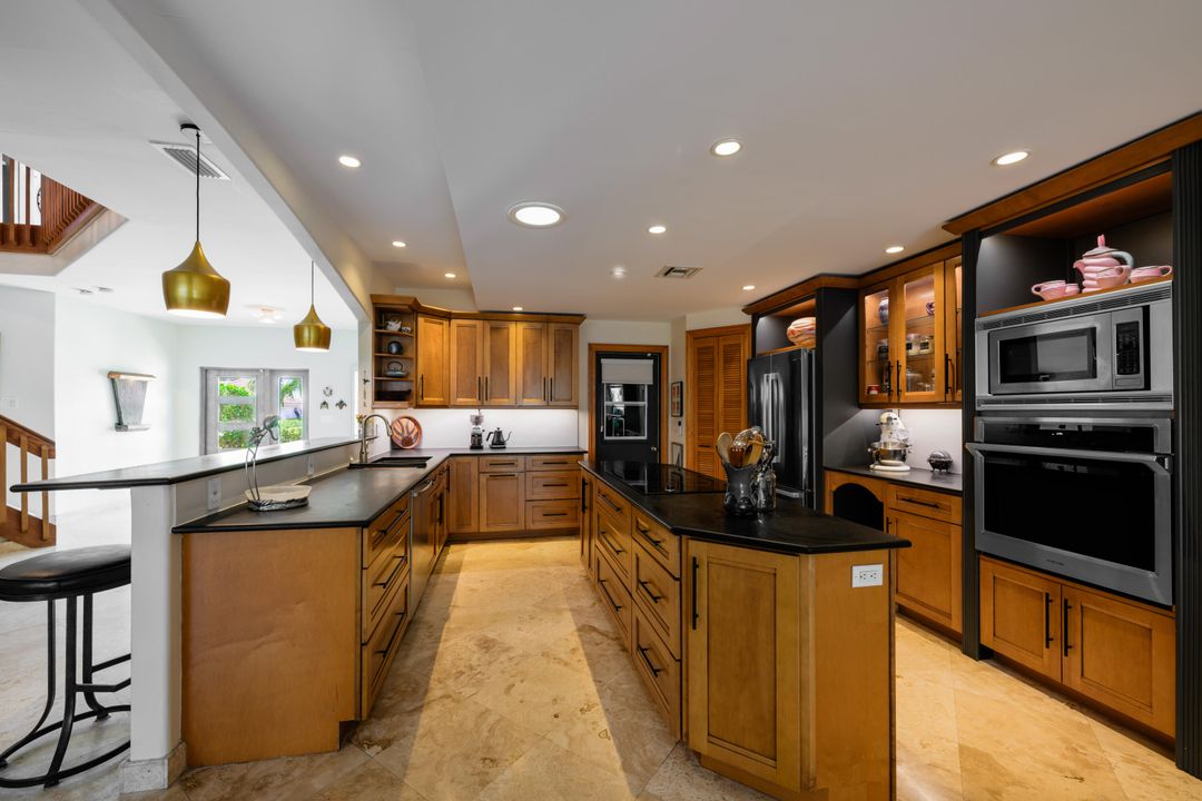 For Sale: $1,398,000 (4 beds, 3 baths, 3017 Square Feet)