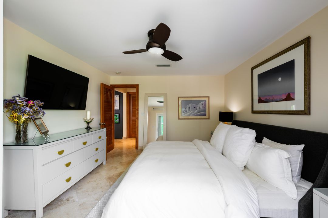 For Sale: $1,398,000 (4 beds, 3 baths, 3017 Square Feet)