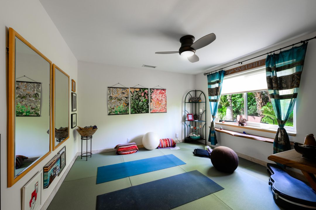 For Sale: $1,398,000 (4 beds, 3 baths, 3017 Square Feet)