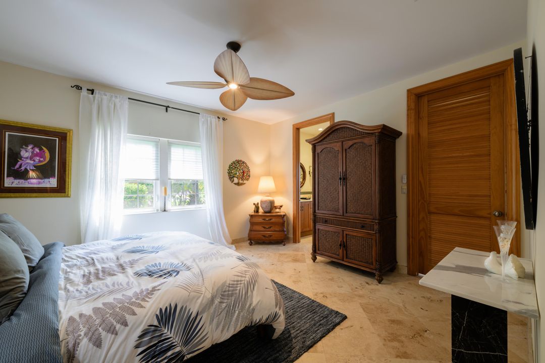 For Sale: $1,398,000 (4 beds, 3 baths, 3017 Square Feet)