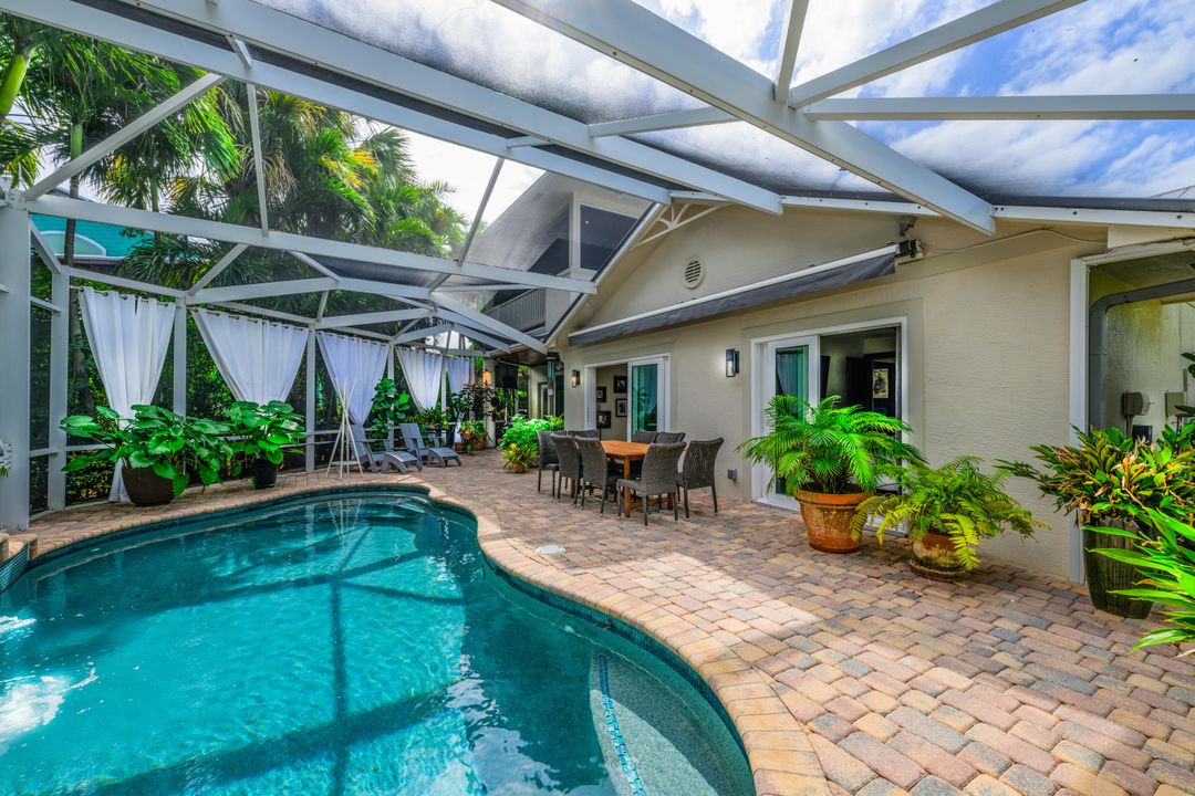 For Sale: $1,398,000 (4 beds, 3 baths, 3017 Square Feet)