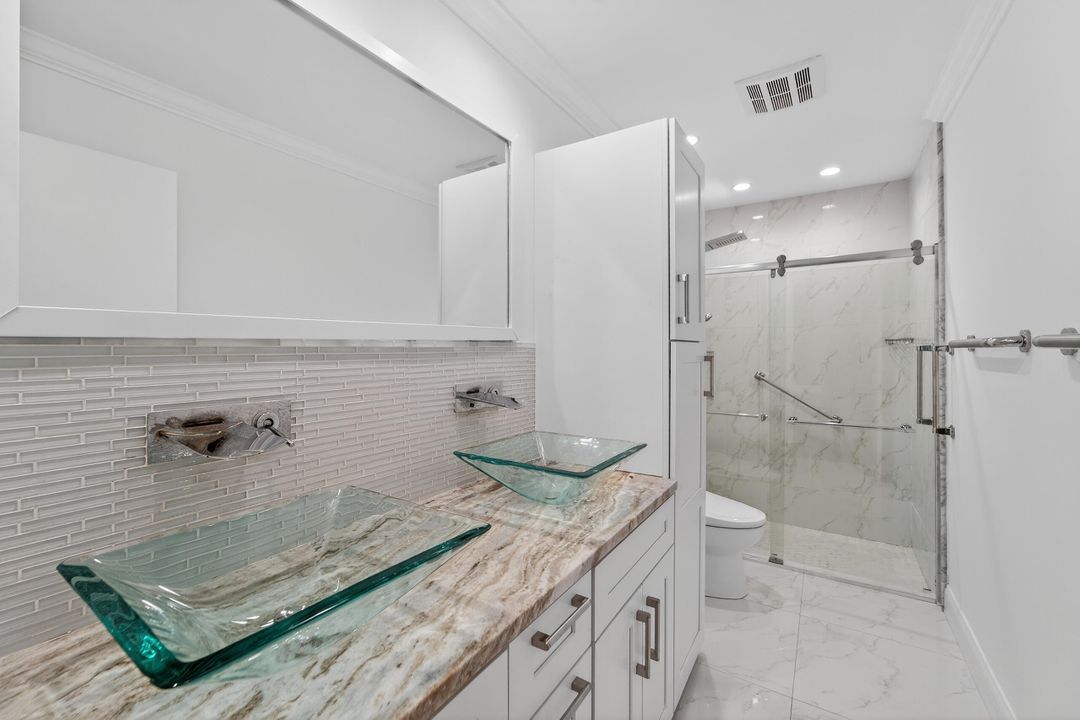 合同活跃: $3,000 (2 贝兹, 2 浴室, 1311 平方英尺)