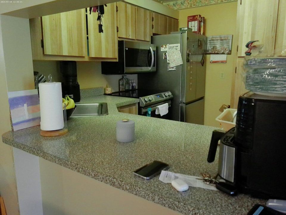 На продажу: $175,000 (2 спален, 2 ванн, 1064 Квадратных фут)