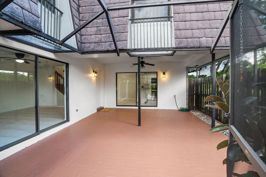 For Rent: $2,950 (3 beds, 2 baths, 1449 Square Feet)