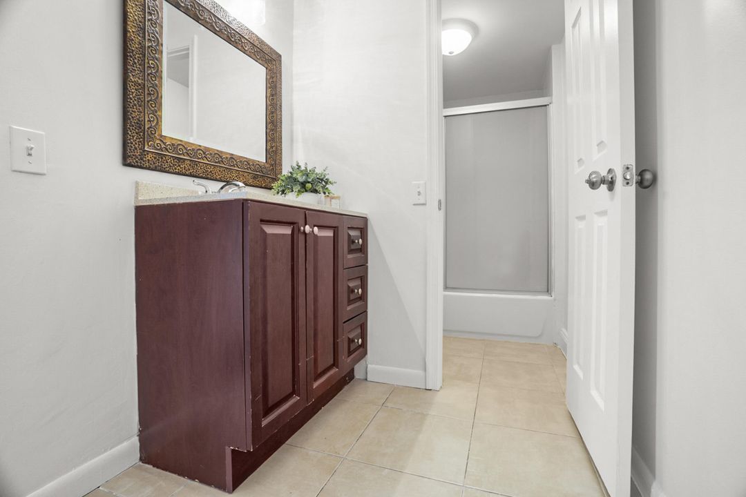 For Rent: $2,950 (3 beds, 2 baths, 1449 Square Feet)