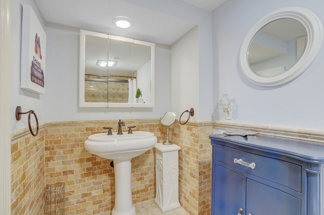 Activo con contrato: $1,950,000 (3 camas, 2 baños, 2676 Pies cuadrados)