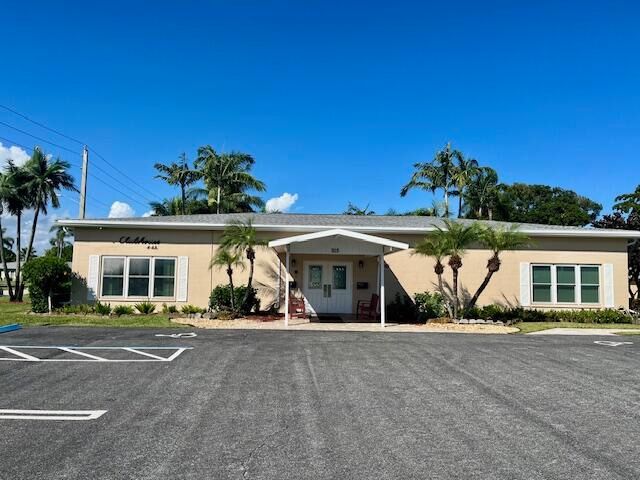 На продажу: $89,000 (1 спален, 1 ванн, 954 Квадратных фут)