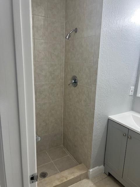 For Rent: $2,275 (3 beds, 2 baths, 982 Square Feet)