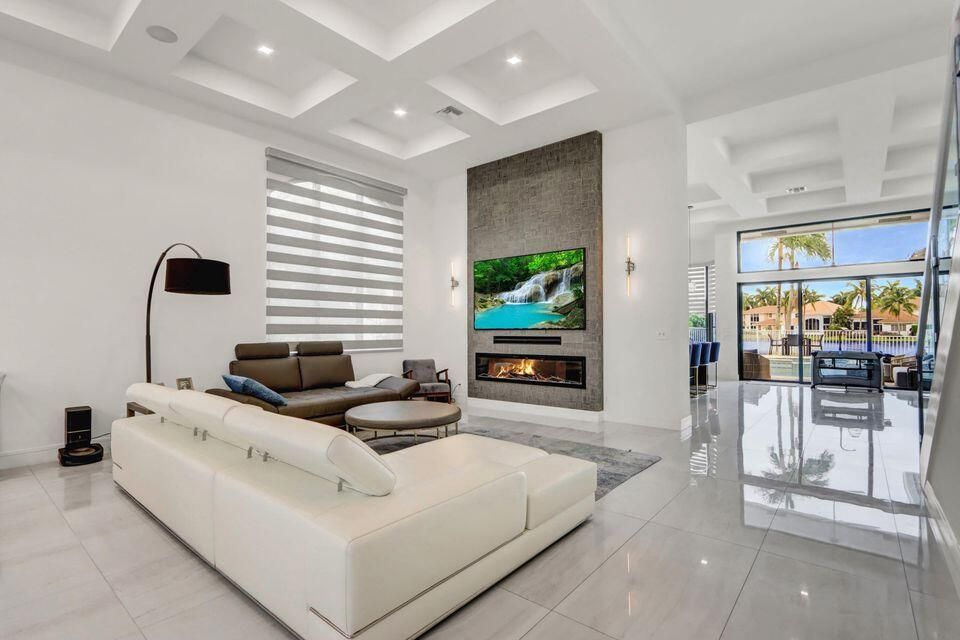 For Rent: $18,000 (4 beds, 3 baths, 3093 Square Feet)