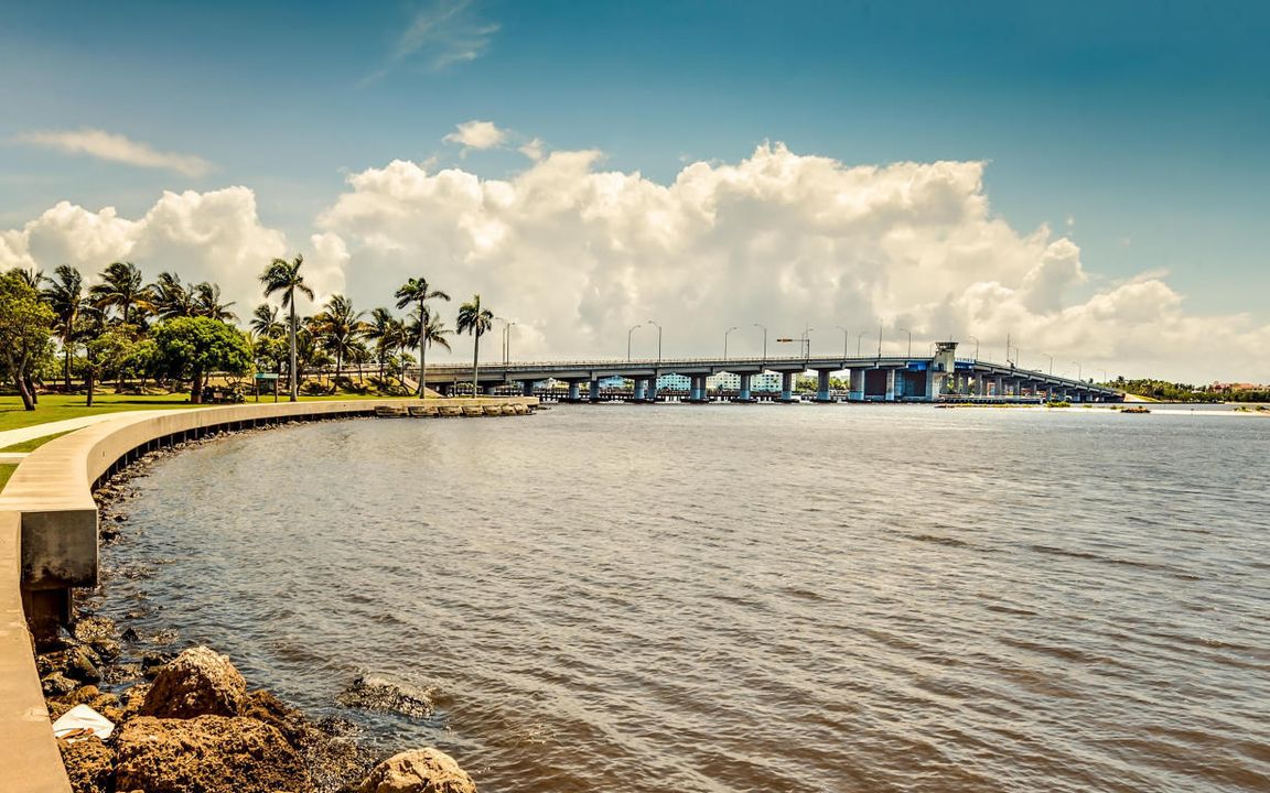 Active With Contract: $410,000 (2 beds, 2 baths, 1105 Square Feet)