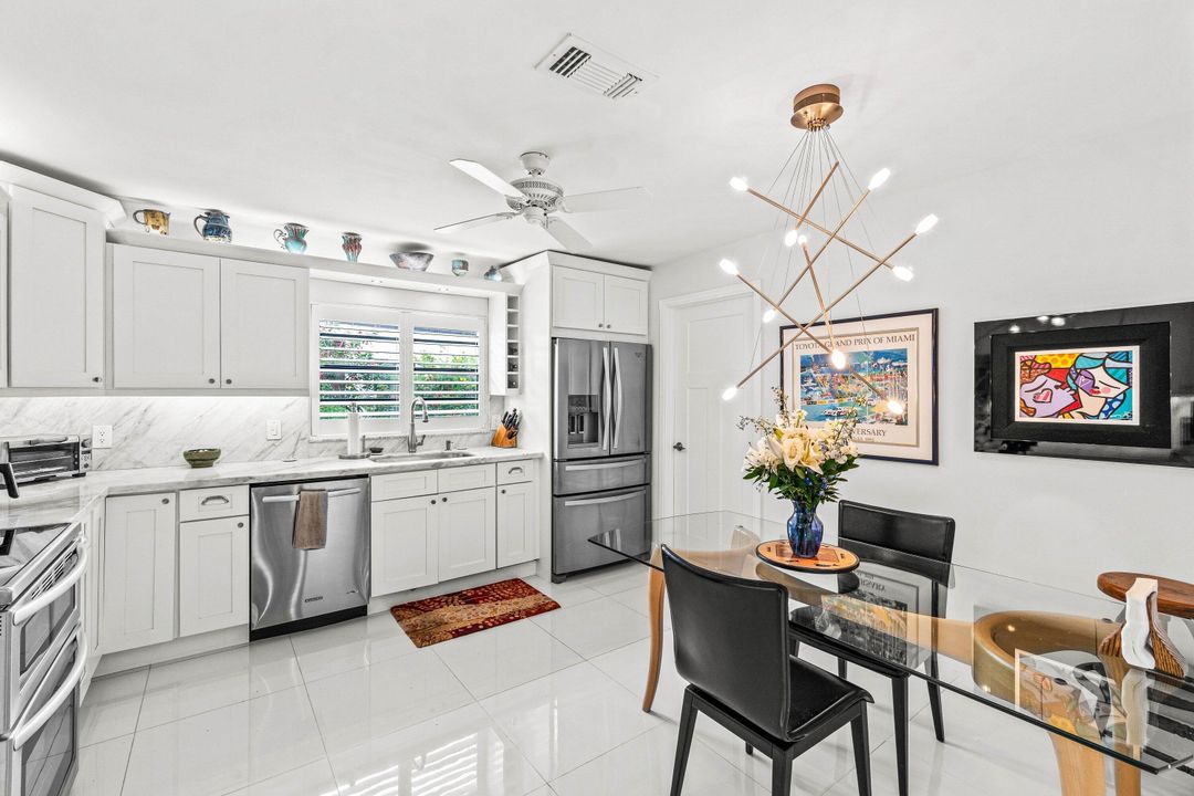 Active With Contract: $599,900 (3 beds, 2 baths, 2556 Square Feet)