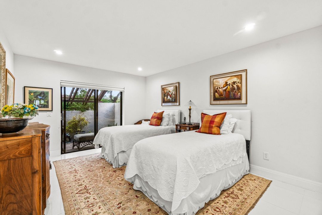 Active With Contract: $599,900 (3 beds, 2 baths, 2556 Square Feet)