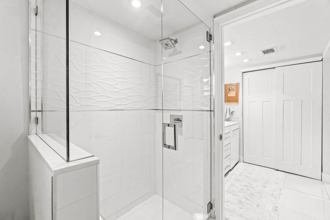 Active With Contract: $599,900 (3 beds, 2 baths, 2556 Square Feet)