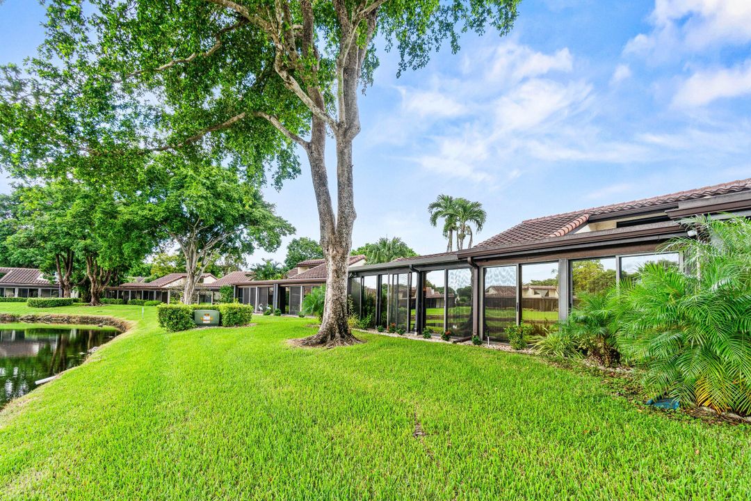 Active With Contract: $599,900 (3 beds, 2 baths, 2556 Square Feet)