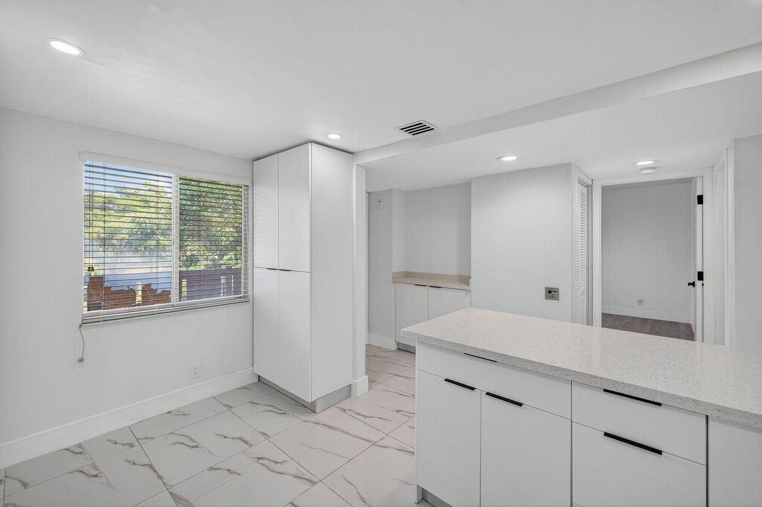 For Rent: $2,800 (2 beds, 2 baths, 1070 Square Feet)