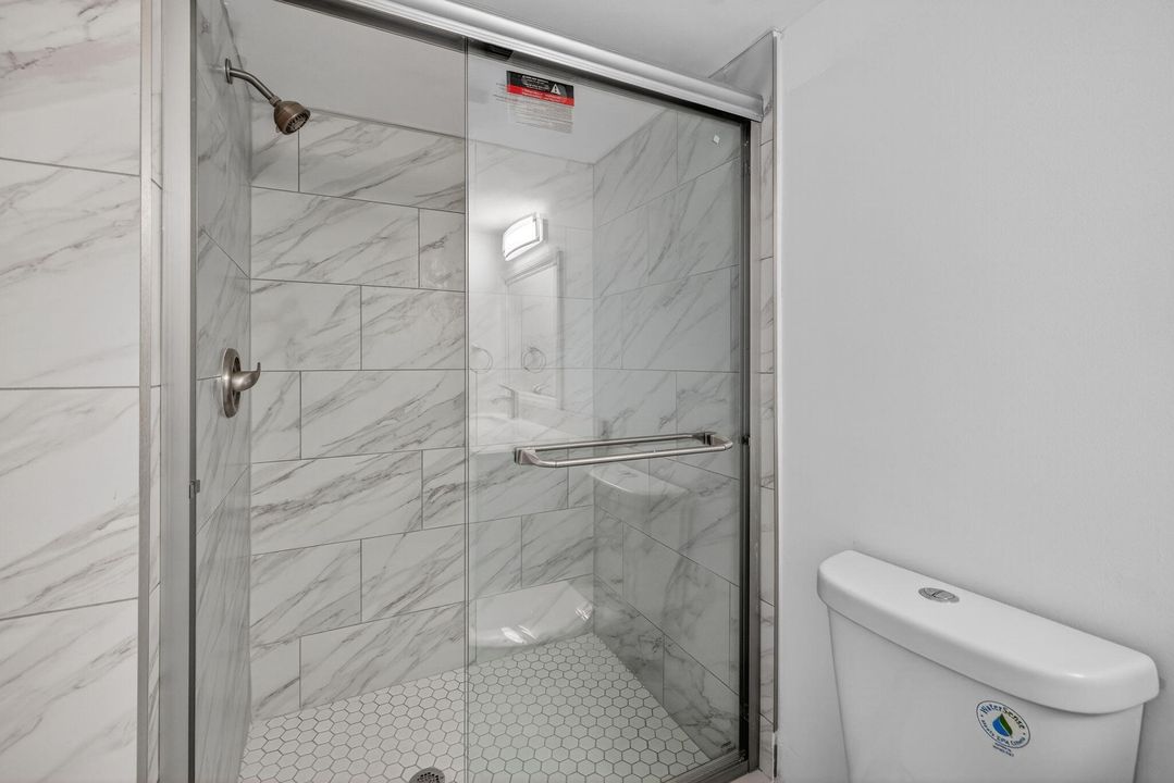 For Rent: $2,800 (2 beds, 2 baths, 1070 Square Feet)