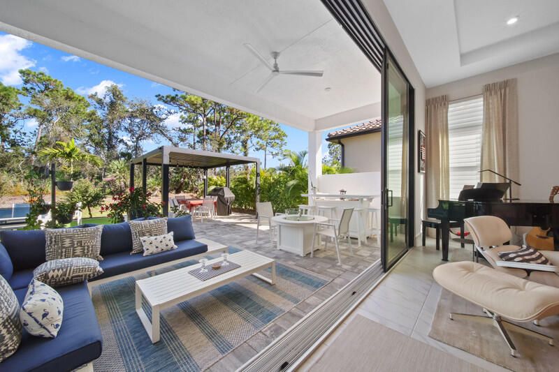 For Sale: $650,000 (3 beds, 3 baths, 2289 Square Feet)