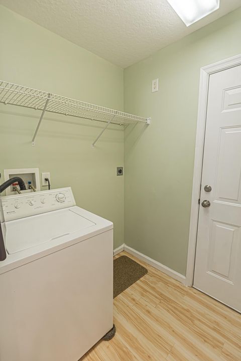 For Sale: $419,888 (3 beds, 2 baths, 1513 Square Feet)