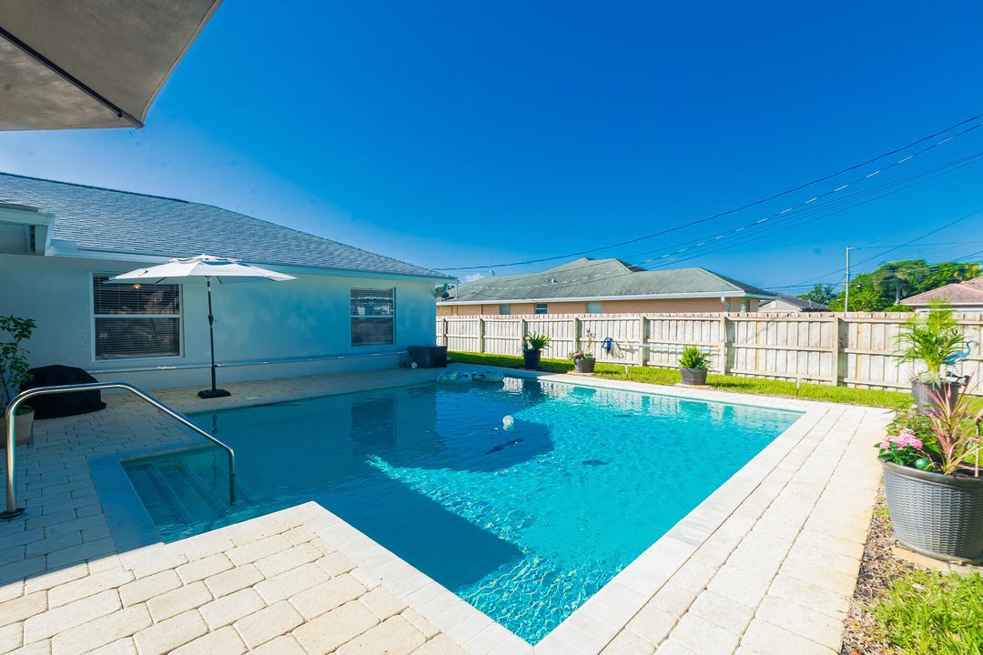 For Sale: $419,888 (3 beds, 2 baths, 1513 Square Feet)