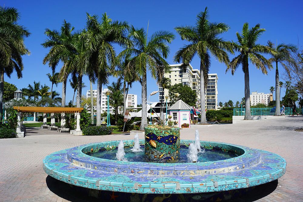 For Rent: $1,875 (1 beds, 1 baths, 636 Square Feet)