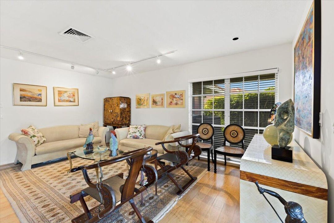 待售: $795,000 (3 贝兹, 2 浴室, 2380 平方英尺)