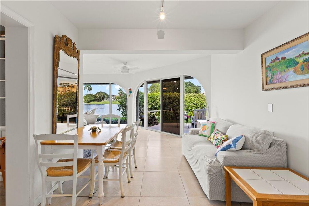 待售: $795,000 (3 贝兹, 2 浴室, 2380 平方英尺)