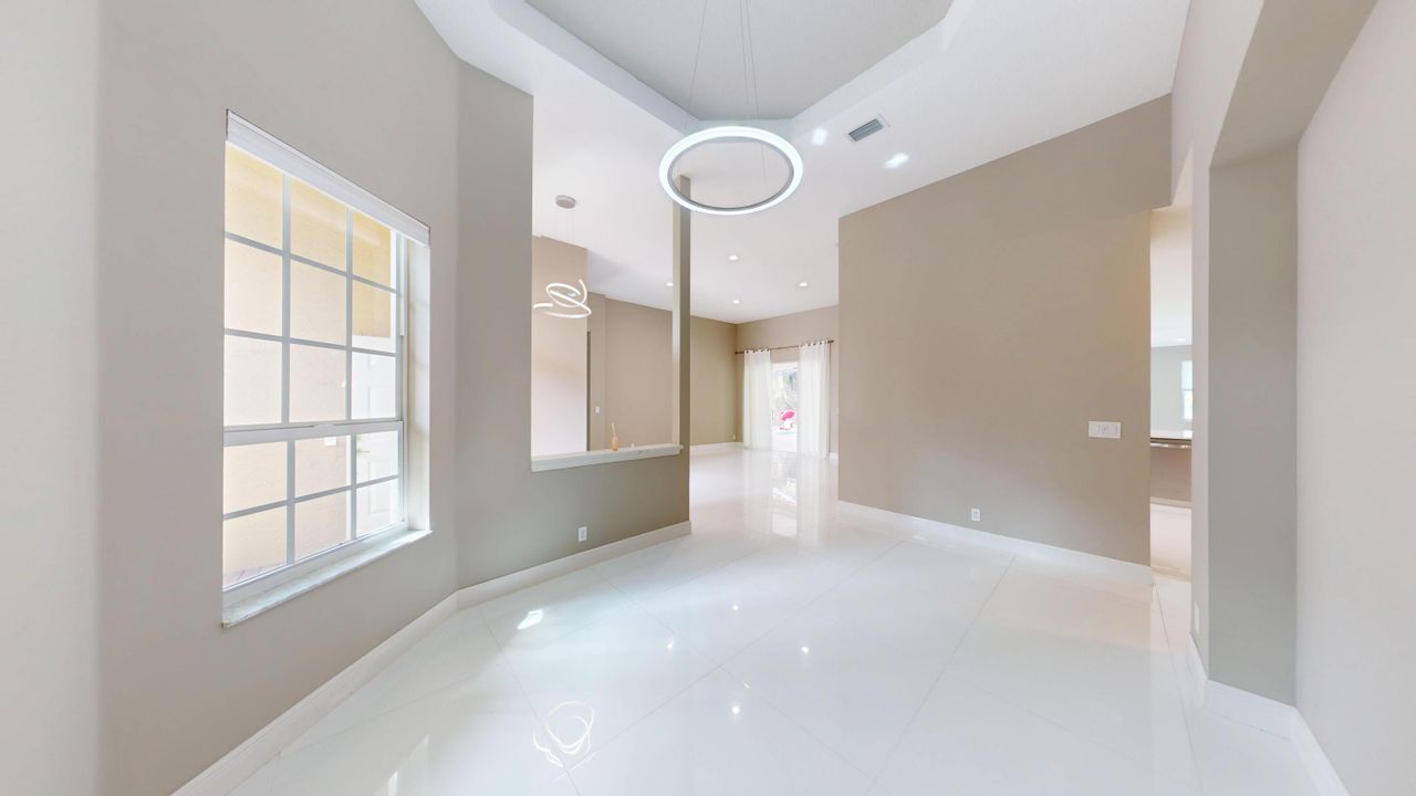 For Rent: $5,500 (4 beds, 3 baths, 2729 Square Feet)