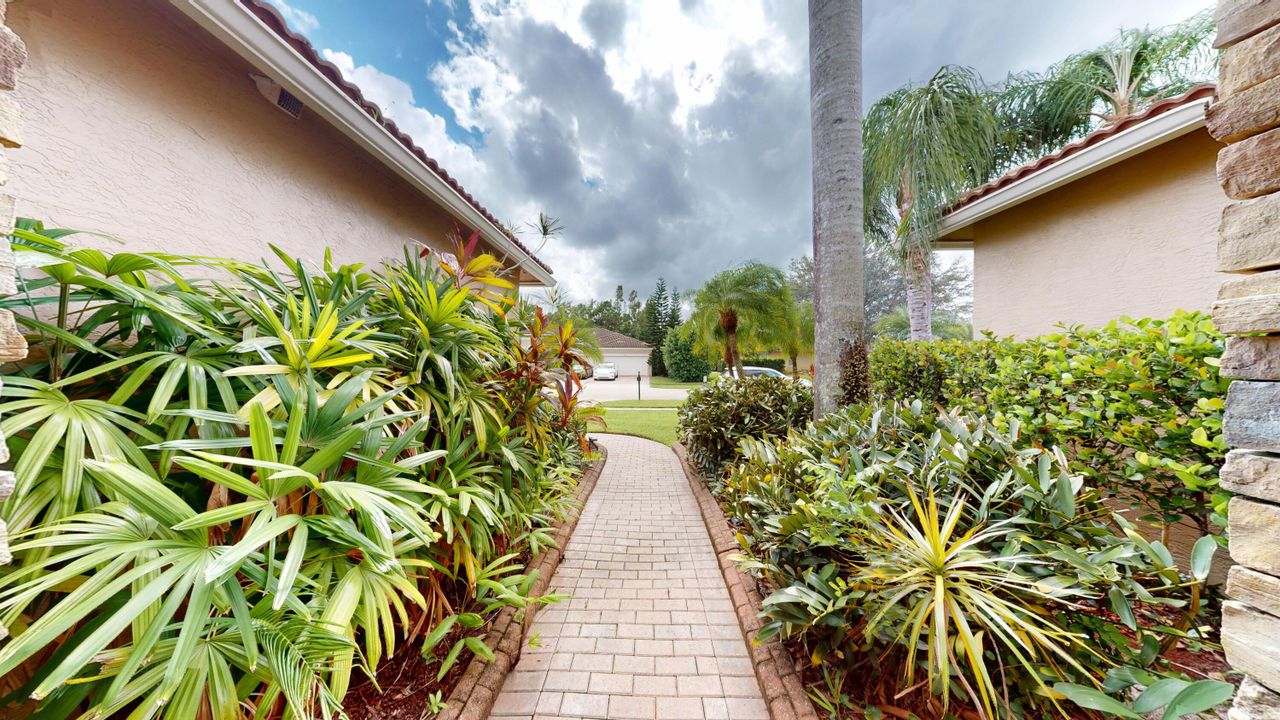 For Rent: $5,500 (4 beds, 3 baths, 2729 Square Feet)