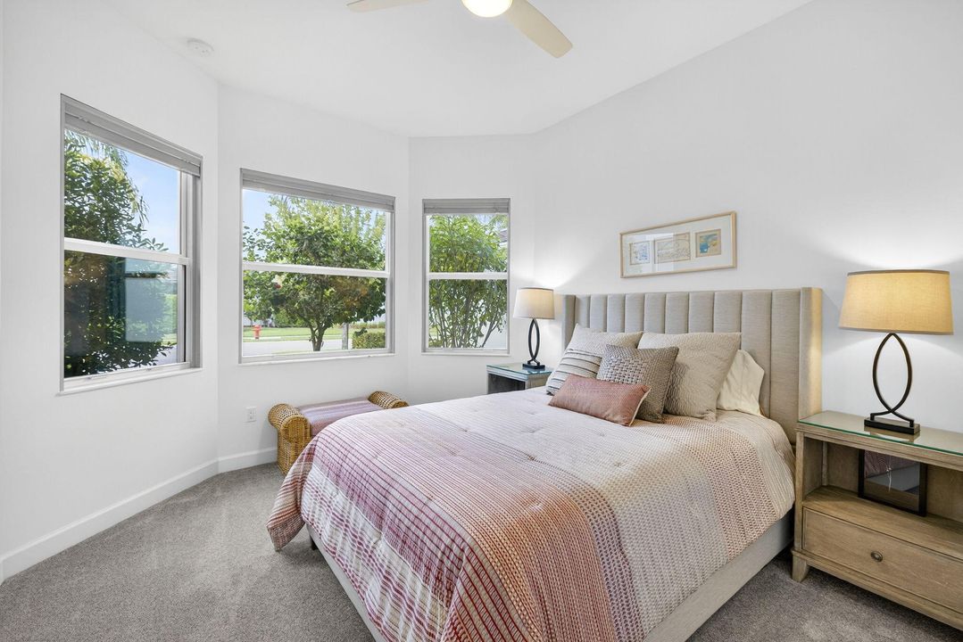 For Sale: $1,289,000 (3 beds, 3 baths, 2214 Square Feet)