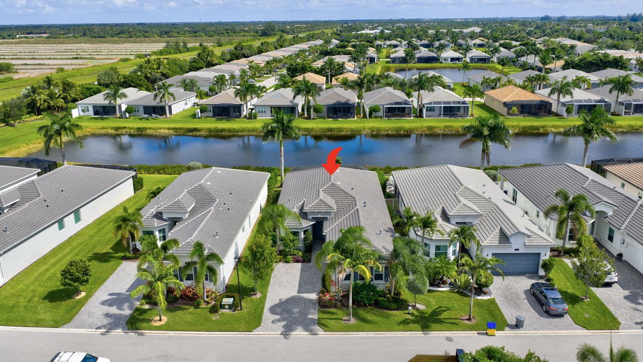 For Sale: $1,289,000 (3 beds, 3 baths, 2214 Square Feet)