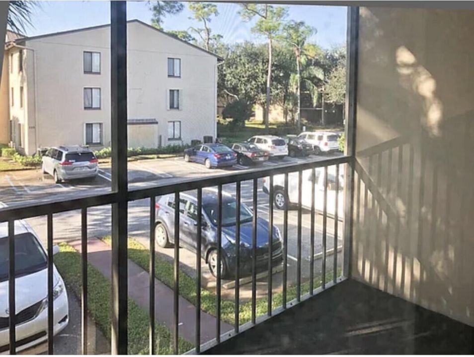 Recently Rented: $2,000 (2 beds, 2 baths, 1005 Square Feet)