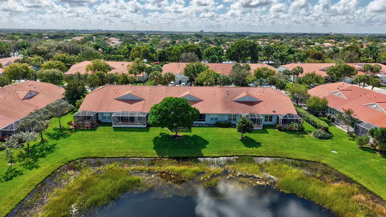 合同活跃: $299,000 (3 贝兹, 2 浴室, 1363 平方英尺)