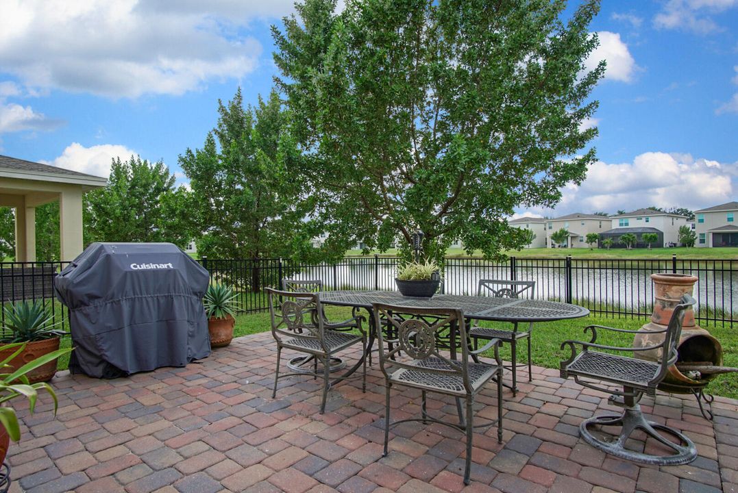 待售: $365,000 (3 贝兹, 2 浴室, 2080 平方英尺)