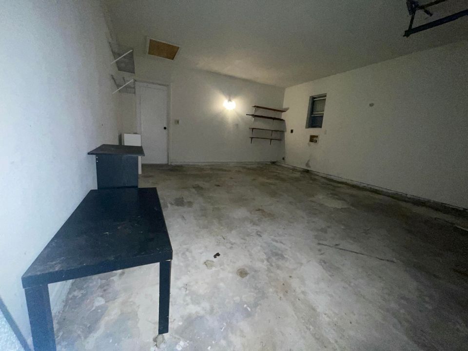 For Rent: $2,300 (3 beds, 2 baths, 1176 Square Feet)