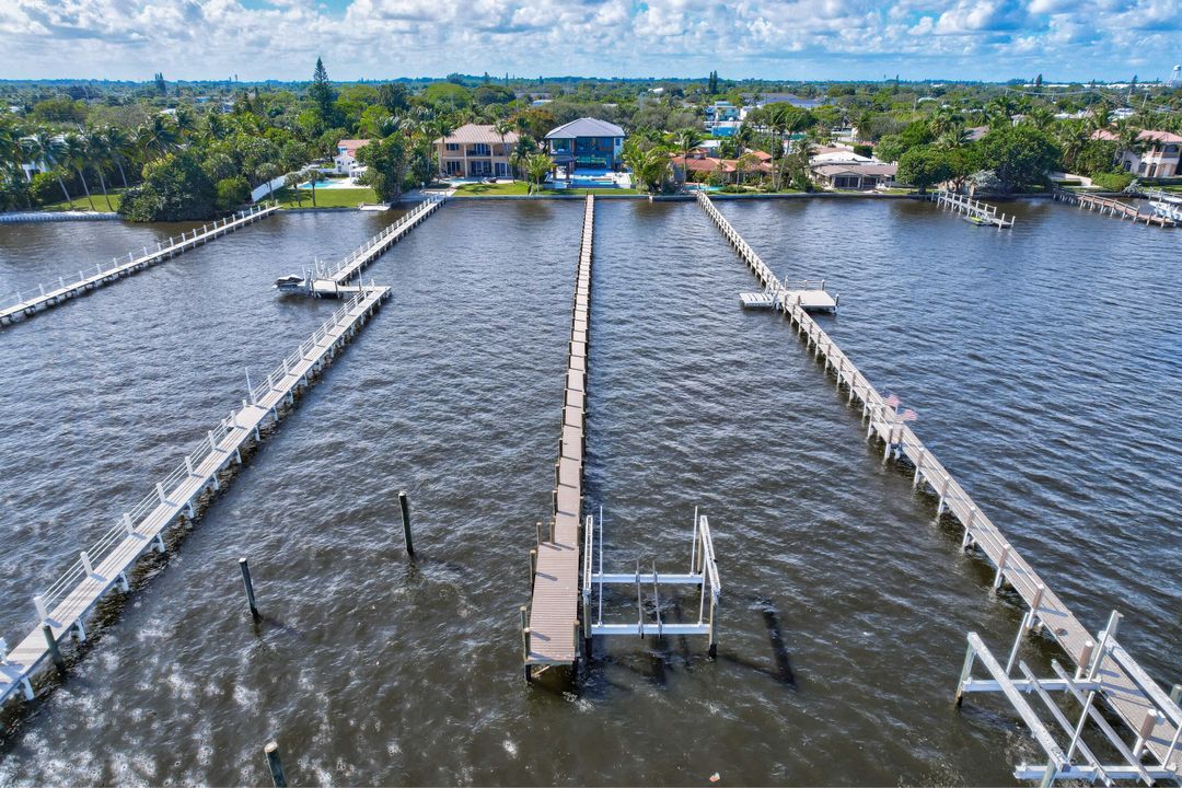 For Sale: $8,999,999 (7 beds, 8 baths, 8475 Square Feet)