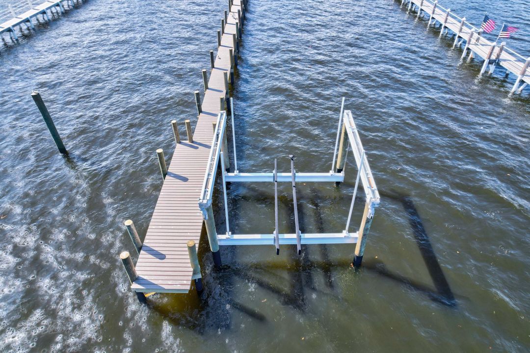 For Sale: $8,999,999 (7 beds, 8 baths, 8475 Square Feet)