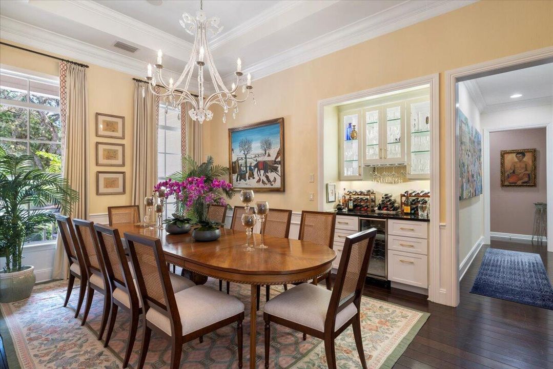 For Sale: $2,150,000 (4 beds, 5 baths, 4036 Square Feet)